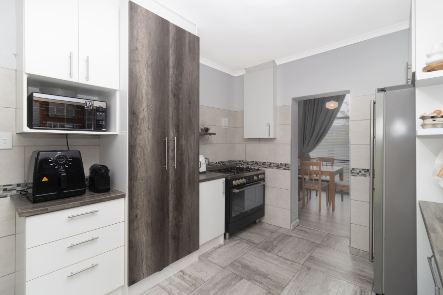 4 Bedroom Property for Sale in Ruwari Western Cape